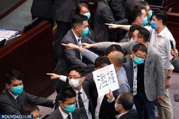 نزاع نمایندگان در  هنگ کنگ