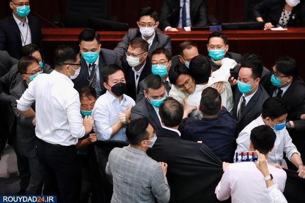 نزاع نمایندگان در  هنگ کنگ
