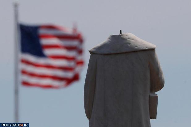 سرنگونی مجسمه شخصیتهای نماد برده داری در آمریکا
