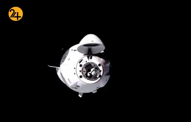 فضاپیمای اسپیس ایکس چهار فضانورد را به فضا برد