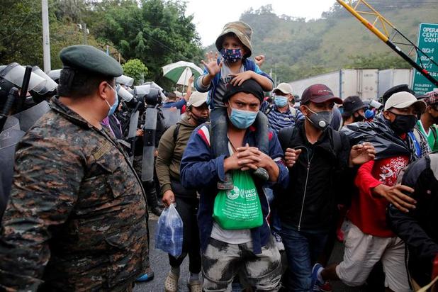 درگیری مهاجران و پلیس گواتمالا