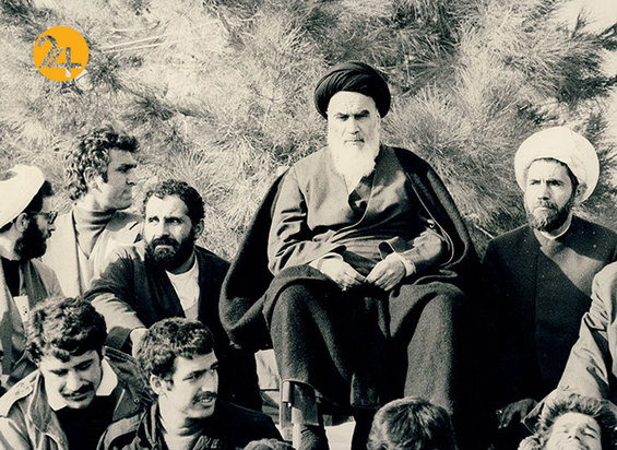 تصاویر روز بازگشت روح الله خمینی به ایران