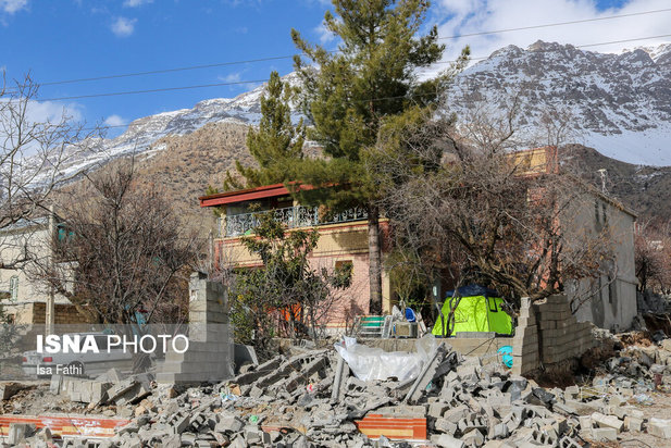 سی سخت چند روز پس از زلزله