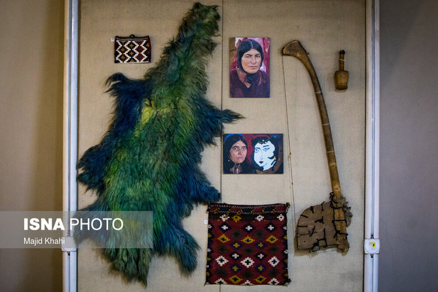 مجموعه اهدایی فرش‌های دست بافته پرویز تناولی
